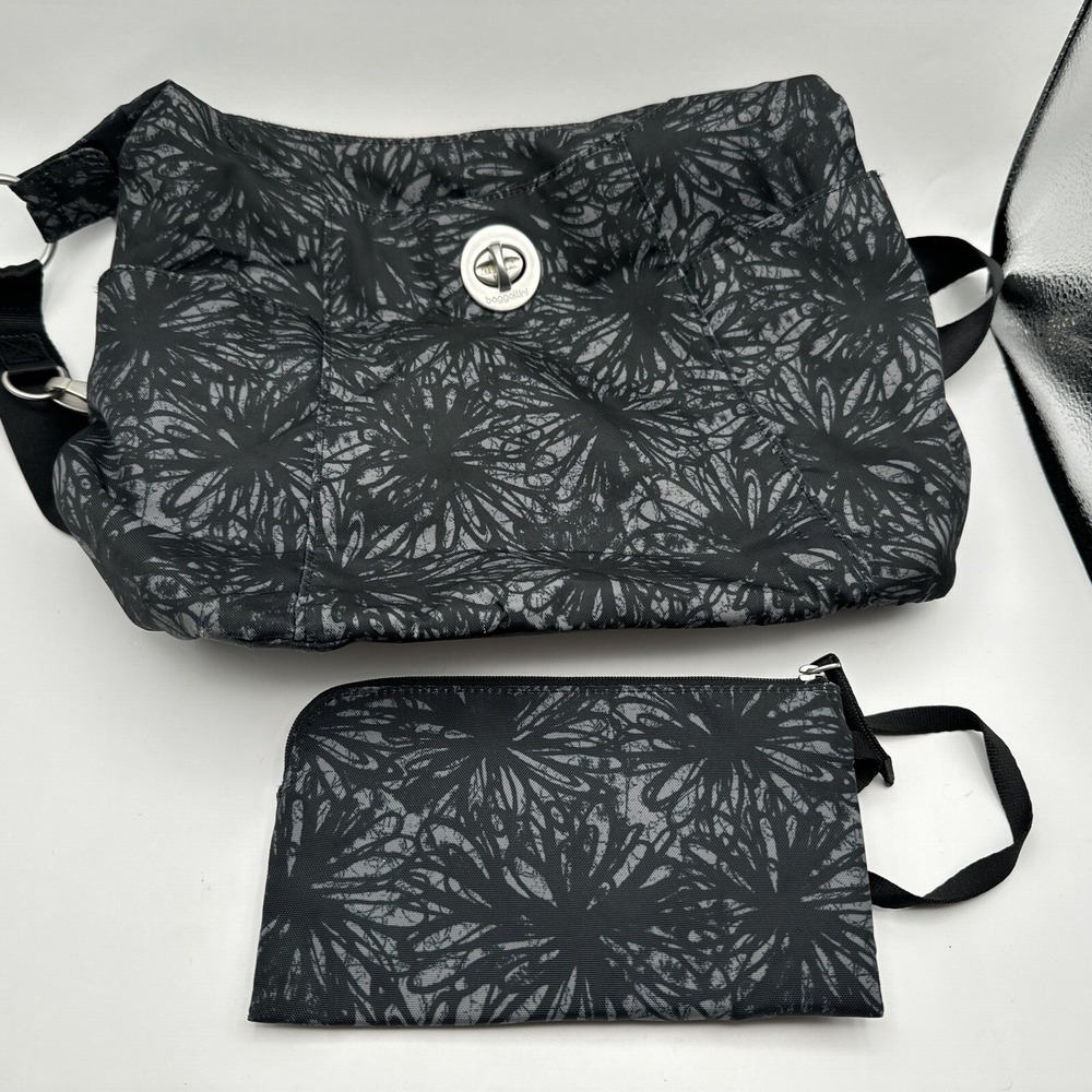 Baggallini Woman's Black And Gray Handbag Floral Medium Size With Wallet